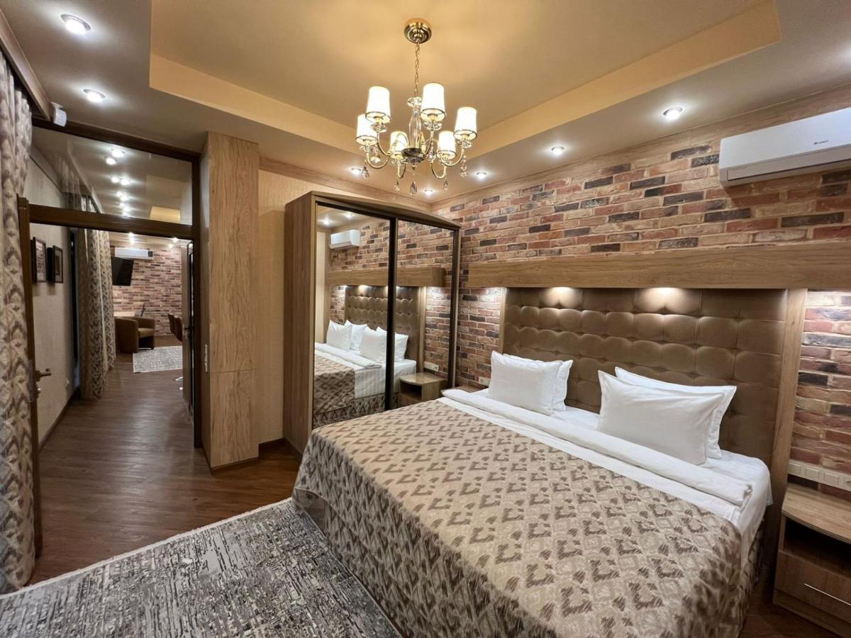 City Stay Апарт-Отель Алматы ภายนอก รูปภาพ