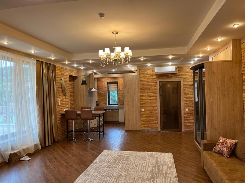 City Stay Апарт-Отель Алматы ภายนอก รูปภาพ
