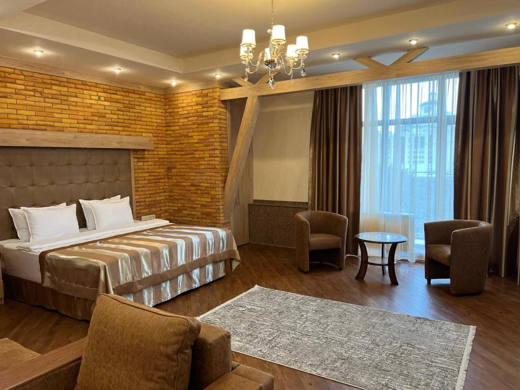 City Stay Апарт-Отель Алматы ภายนอก รูปภาพ
